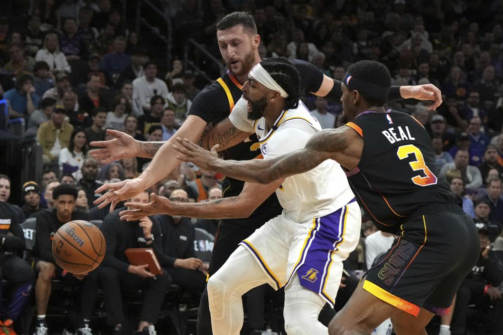 力压乔丹拿 力压乔丹拿